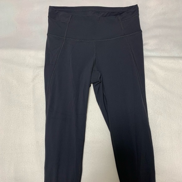 PrAna capris - Picture 2 of 4